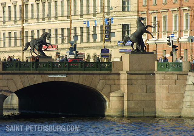 Картинки аничков мост в санкт петербурге