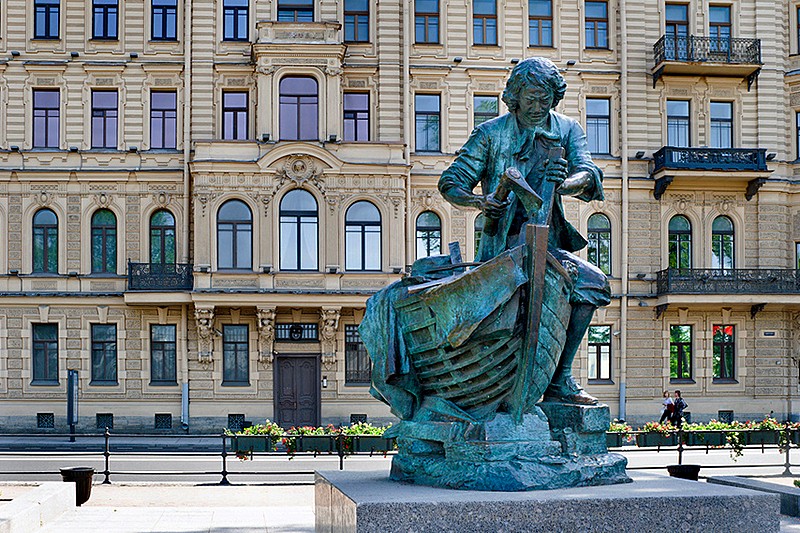 Tsar Carpenter statue on Admiralteyskaya Embankment in St Petersburg, Russia