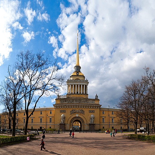 The Admiralty Building in Saint-Petersburg, Russia