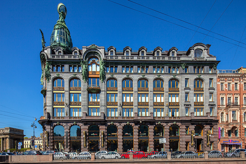 Facade of the Singer Company Building (Dom Knigi) overlooking the Griboedov Canal in Saint-Petersburg, Russia