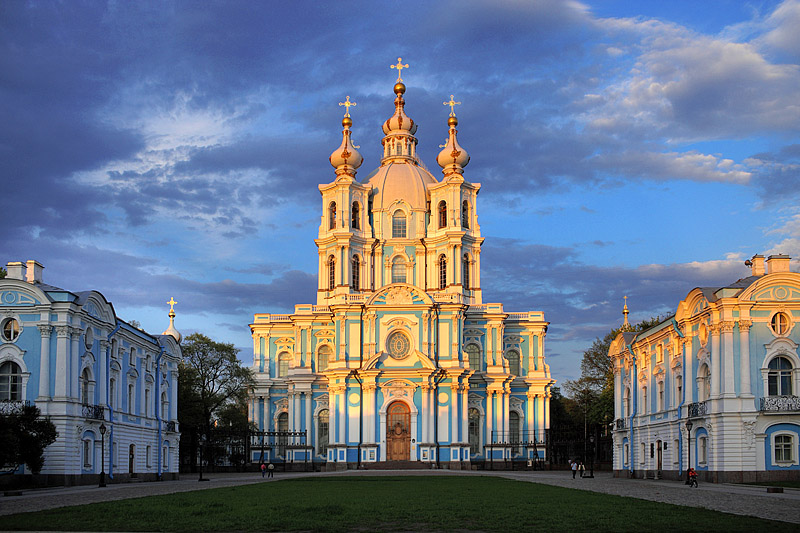 'Postcard view' of Smolny Cathedral in Saint-Petersburg, Russia
