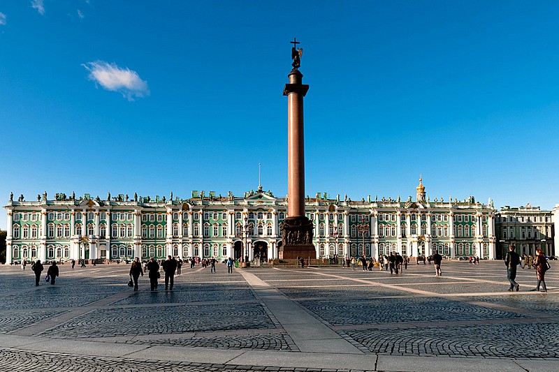 Alexander Column in the middle of Palace Square in St Petersburg, Russia