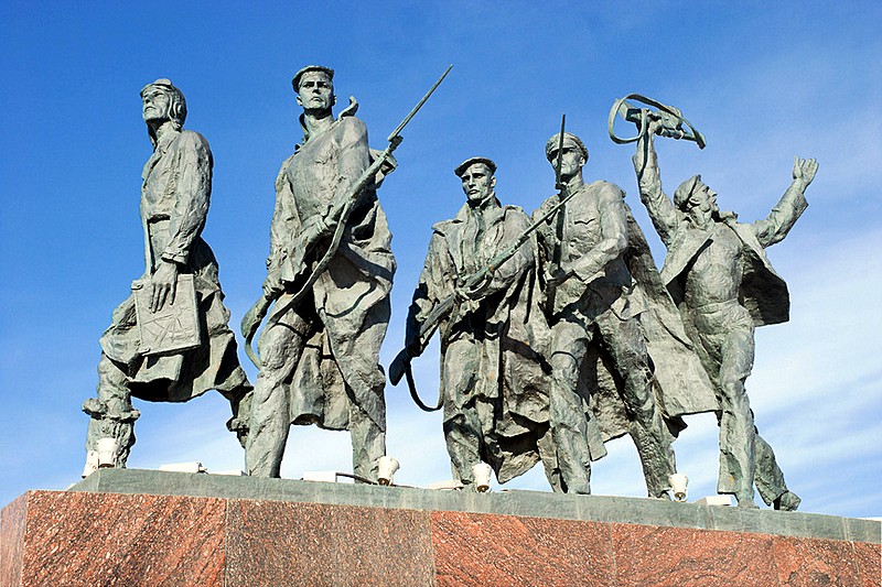 Sculptural group Sailors and Pilots in front of the Monument to the Heroic Defenders of Leningrad in Saint-Petersburg, Russia