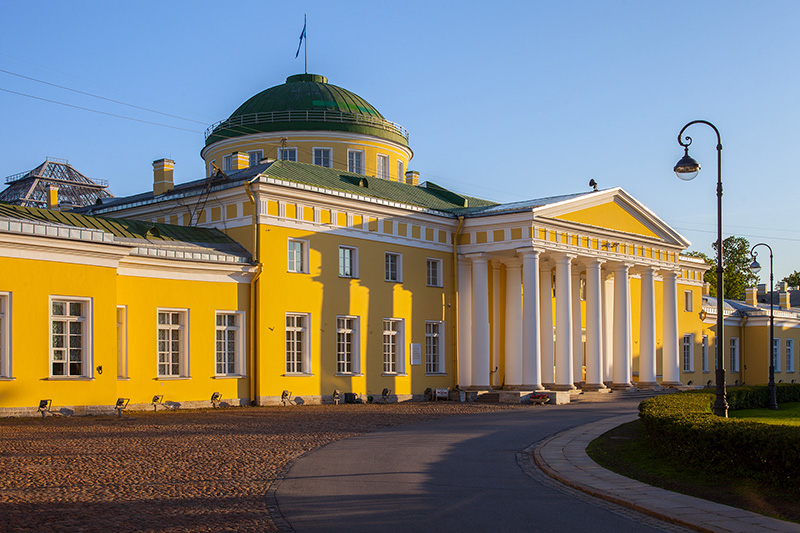 Tauride (Tavrichesky) Palace on Shpalernaya Ulitsa in St Petersburg, Russia