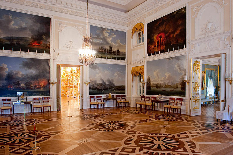 Grand Palace Peterhof St Petersburg